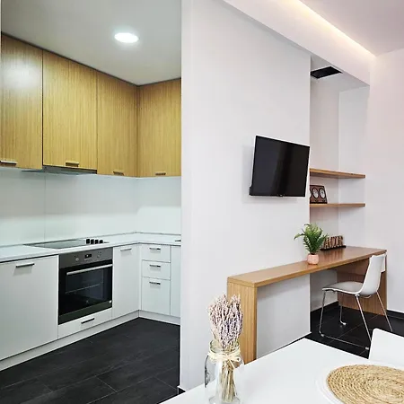 아파트 Magnet 3 Self Check In *