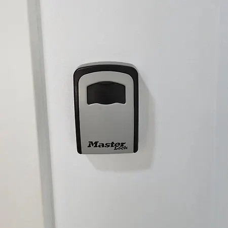 Magnet 3 Self Check In 아파트